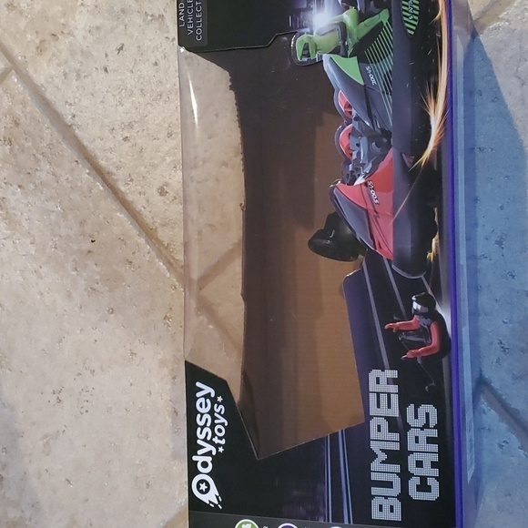 Odyssey toys bumper cars - Picture 3 of 10
